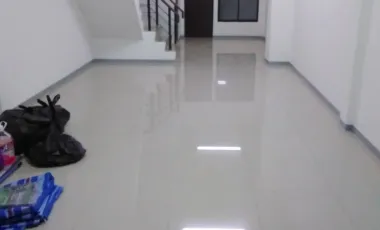 2 Bedroom Townhouse for sale in Phayom, Phra Nakhon Si Ayutthaya
