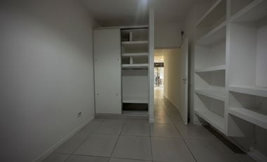 DEPARTAMENTO 2 AMB CON ESCRITORIO PATIO COCHERA