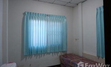 3 Bedroom House for sale at VIP Home 7