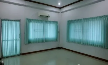 3 Bedroom Townhouse for sale in That Choeng Chum, Sakon Nakhon