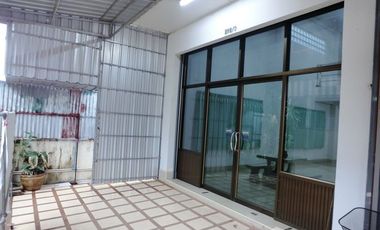 3 Bedroom Townhouse for sale in That Choeng Chum, Sakon Nakhon