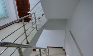 3 Bedroom Townhouse for sale in That Choeng Chum, Sakon Nakhon