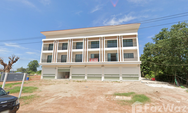 4 Bedroom Townhouse for sale in Atsamat, Nakhon Phanom