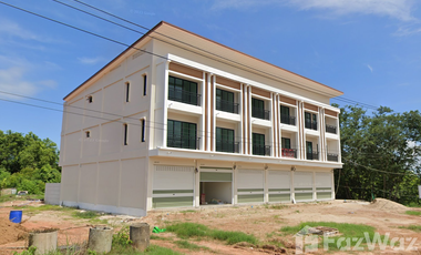 4 Bedroom Townhouse for sale in Atsamat, Nakhon Phanom