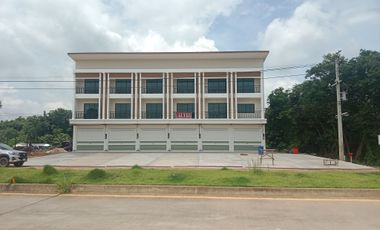 4 Bedroom Townhouse for sale in Atsamat, Nakhon Phanom