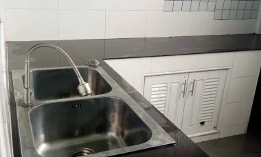 3 Bedroom Townhouse for sale at Prakythong Ville