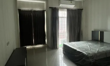 3 Bedroom Townhouse for sale at Prakythong Ville