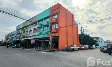 4 Bedroom Townhouse for sale in Bang Samak, Chachoengsao