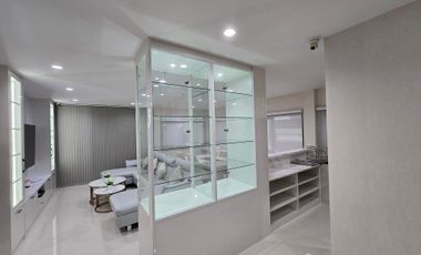 5 Bedroom house for sell at The City Rama 9 - Krungthep Kre