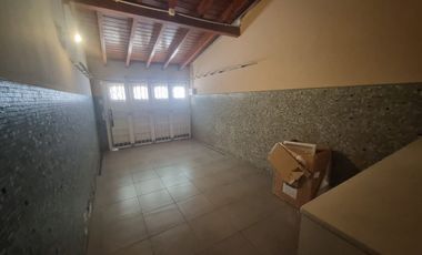 ALQUILER COMERCIAL CASA B BOMBAL