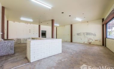 3 Bedroom Townhouse for sale in Nai Wiang, Phrae