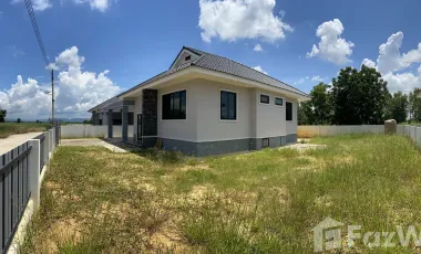 3 Bedroom House for sale at Laongdaw Green Ville