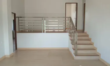 3 Bedroom House for sale at Laongdaw Green Ville