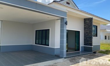 3 Bedroom House for sale at Laongdaw Green Ville