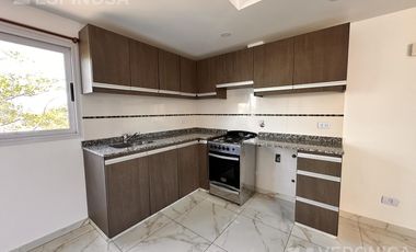 Departamento de dos ambientes en alquiler moron