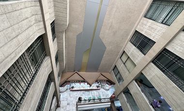 Centro Histórico excelente local en la calle de Madero