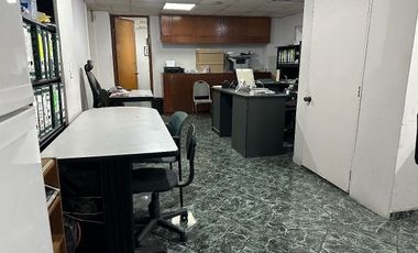 Centro Histórico excelente local en la calle de Madero