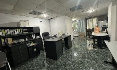 Centro Histórico excelente local en la calle de Madero