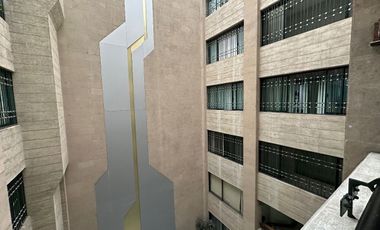 Centro Histórico excelente local en la calle de Madero