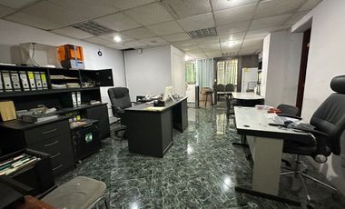 Centro Histórico excelente local en la calle de Madero