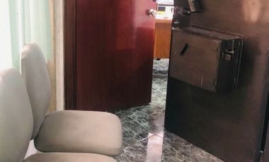 Centro Histórico excelente local en la calle de Madero