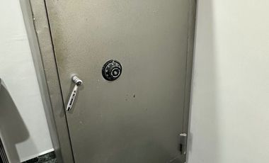 Centro Histórico excelente local en la calle de Madero