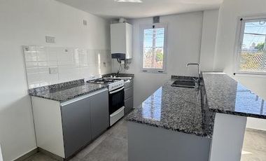 Departamento 2 ambientes en alquiler villa Luzuriaga