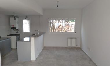 Departamento 2 ambientes en alquiler villa Luzuriaga