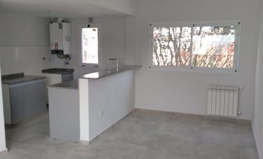 Departamento 2 ambientes en alquiler villa Luzuriaga