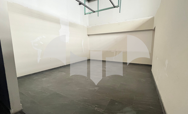 CASA EN VENTA  (para restaurante) AV. DE LA PAZ SAN ANGEL