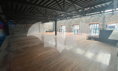 CASA EN VENTA  (para restaurante) AV. DE LA PAZ SAN ANGEL