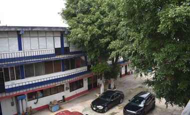 Nave Industrial en Venta: Oficinas y Mini Bodegas