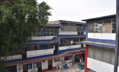 Nave Industrial en Venta: Oficinas y Mini Bodegas