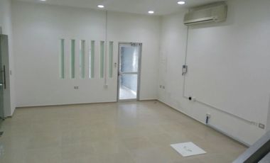 Renta de oficina Col Caleta