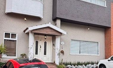 Hermosa casa en Fraccionamiento en Paseos del Ajusco 