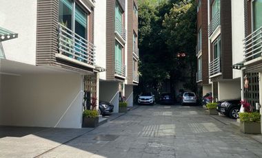 Casa en venta en condominio horizontal en Las Águilas