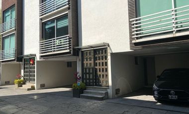Casa en venta en condominio horizontal en Las Águilas