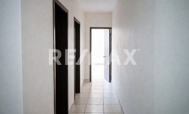 CASA EN RENTA EN PRIVADA VISTA HERMOSA, FRACC. EL LAGO, TIJUANA