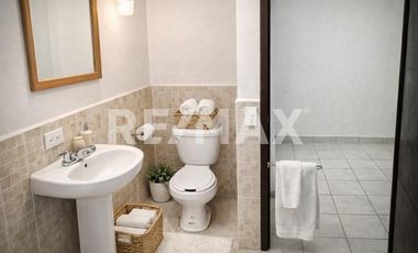 CASA EN RENTA EN PRIVADA VISTA HERMOSA, FRACC. EL LAGO, TIJUANA