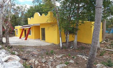 CASA CON AMPLIO TERRENO EN TEPAKAN