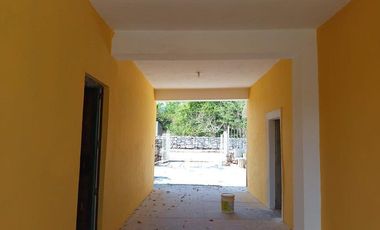 CASA CON AMPLIO TERRENO EN TEPAKAN