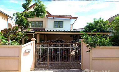 3 Bedroom House for sale at Moo Baan Rim Chon