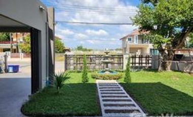 4 Bedroom House for sale at The House Solution