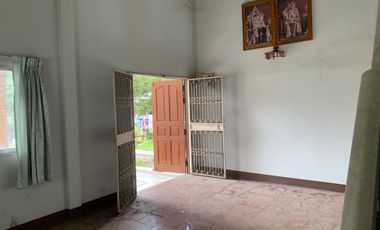 3 Bedroom House for sale at Pirom Villa