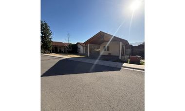 Hermosa casa en Condominio Jardín de los Villares