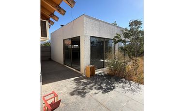 Hermosa casa en Condominio Jardín de los Villares