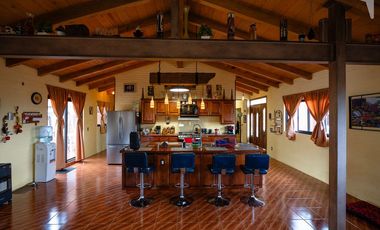 Gran Oportunidad  de adquirir una Casa en Tapalpa con amplios espacios