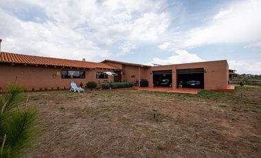 Gran Oportunidad  de adquirir una Casa en Tapalpa con amplios espacios