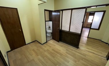 GRAN OFICINA CON DOS PRIVADOS EN PLENA MONEDA