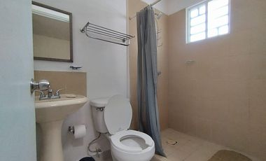 Casa amueblada en renta 2 recamarás zona sur Fraccionamiento Héroes de León. Salida León Silao